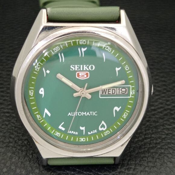 Vintage 1979 Seiko Automatic Mens Silver Watch W/daydate & Arabic accents - Picture 4 of 8